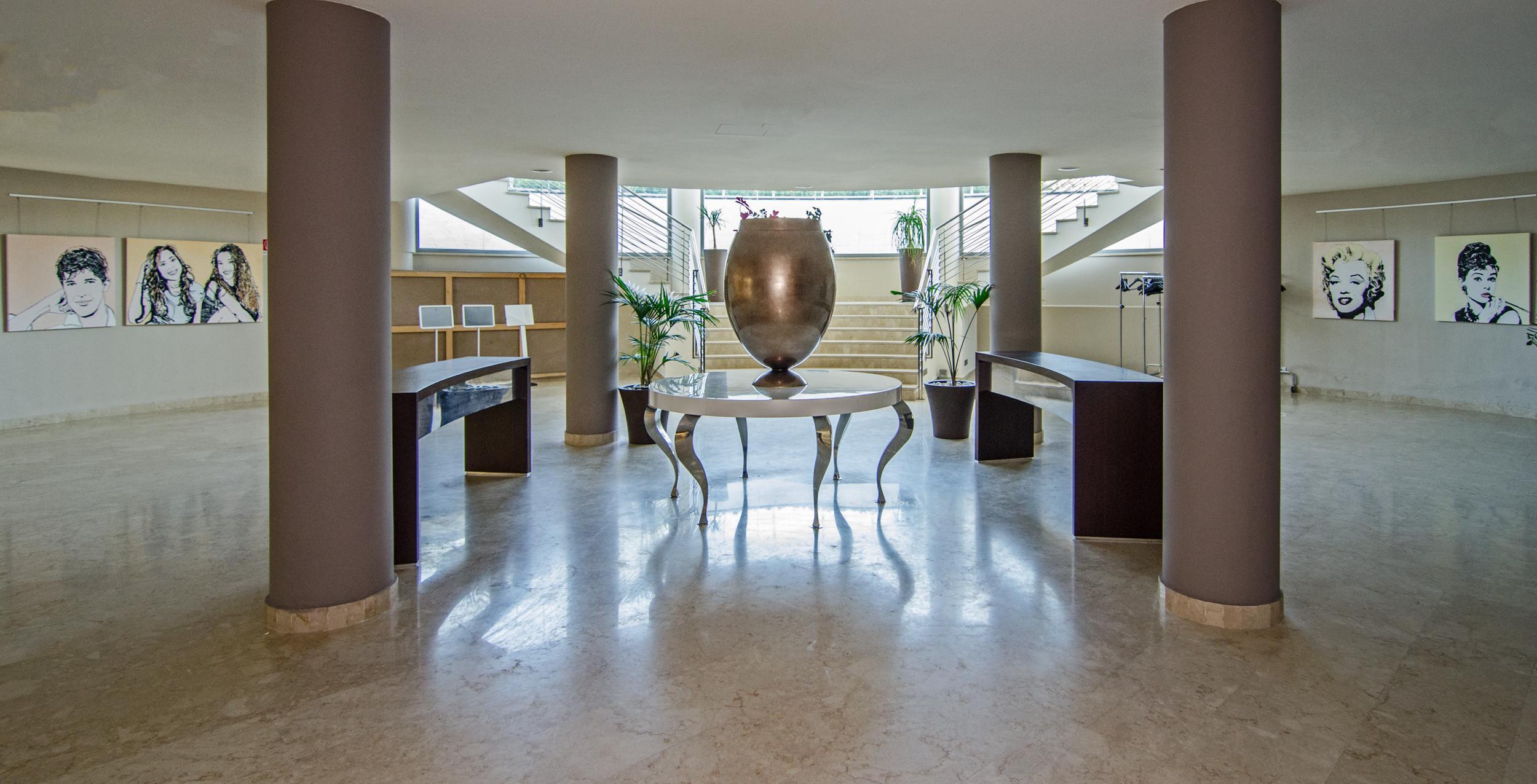 Hotel Pisa Tower Plaza Exterior foto Interior of the hotel