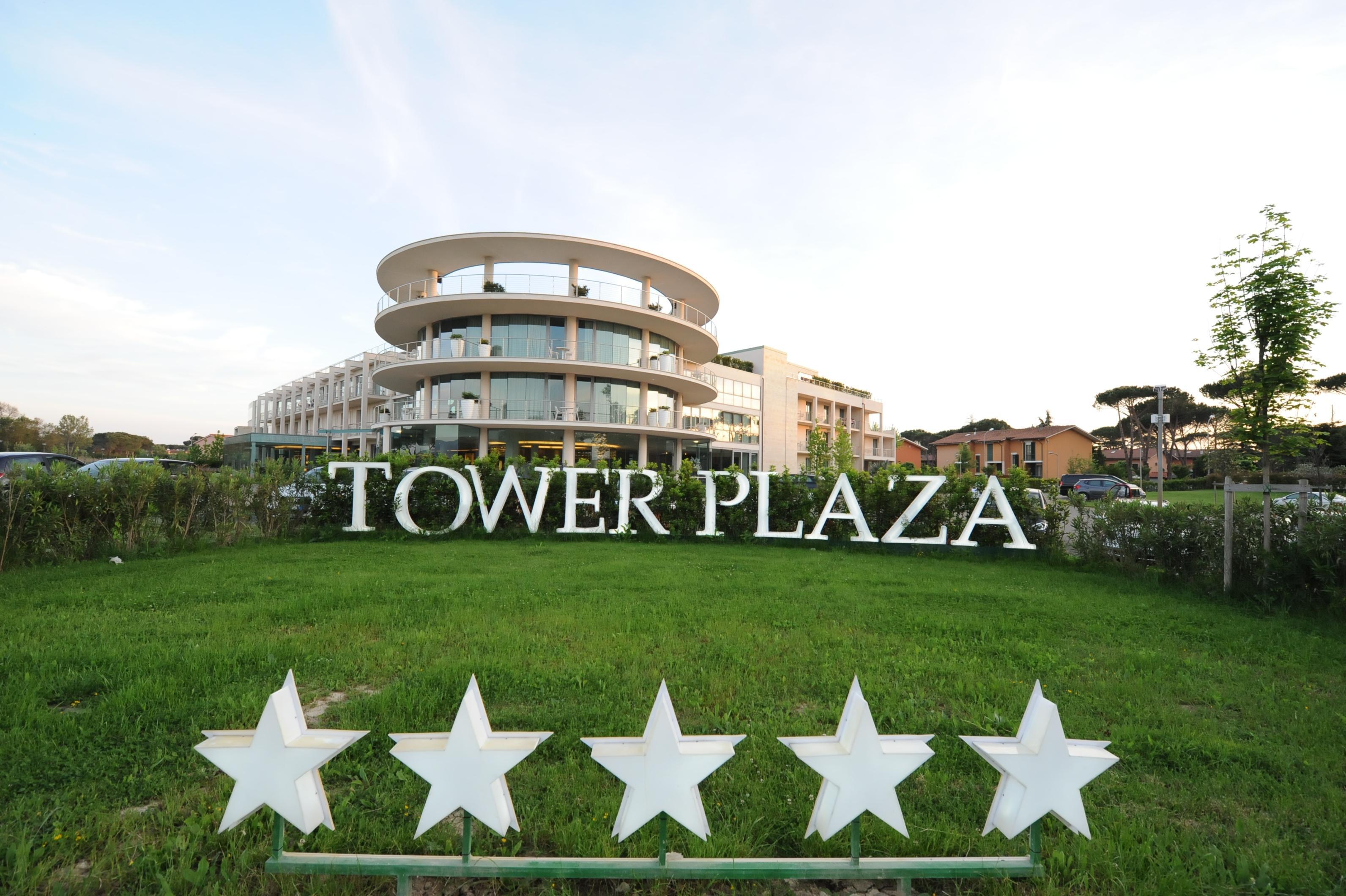 Hotel Pisa Tower Plaza Exterior foto Tower Plaza