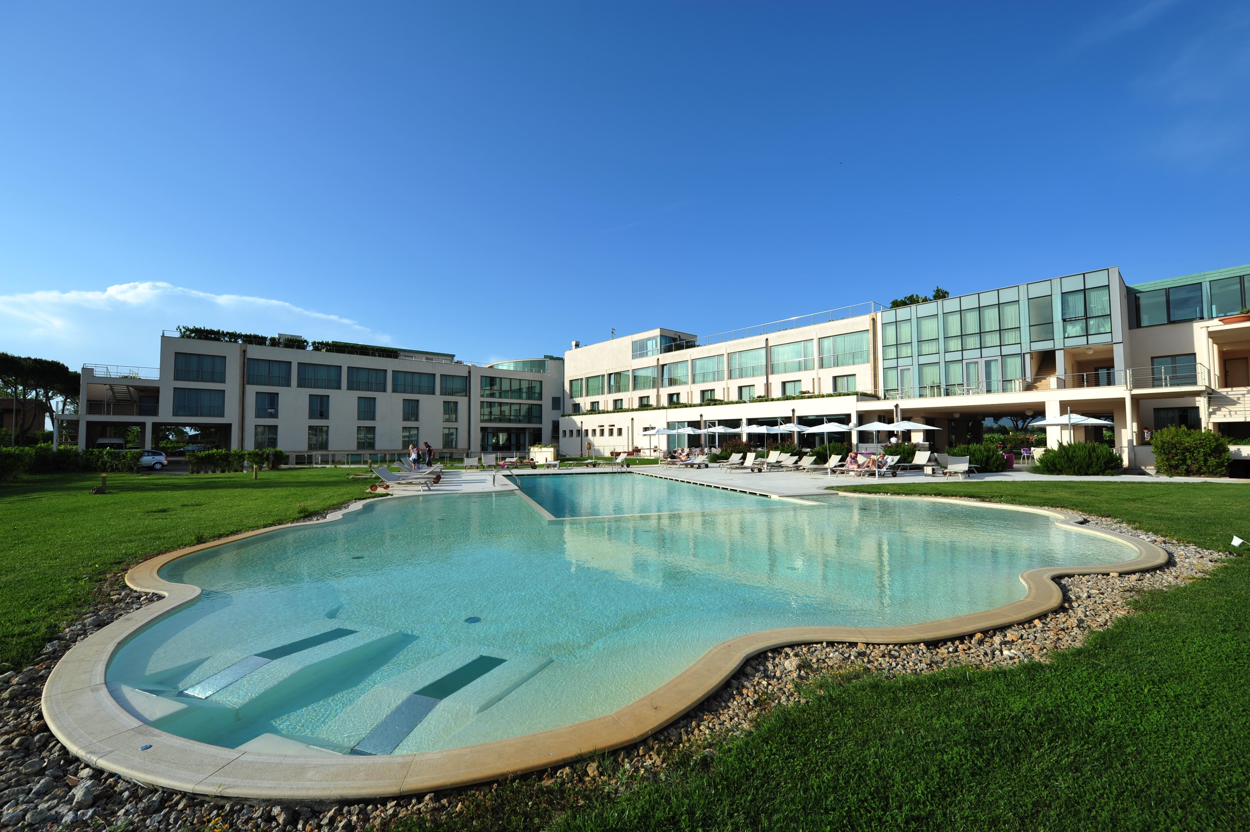 Hotel Pisa Tower Plaza Exterior foto The hotel